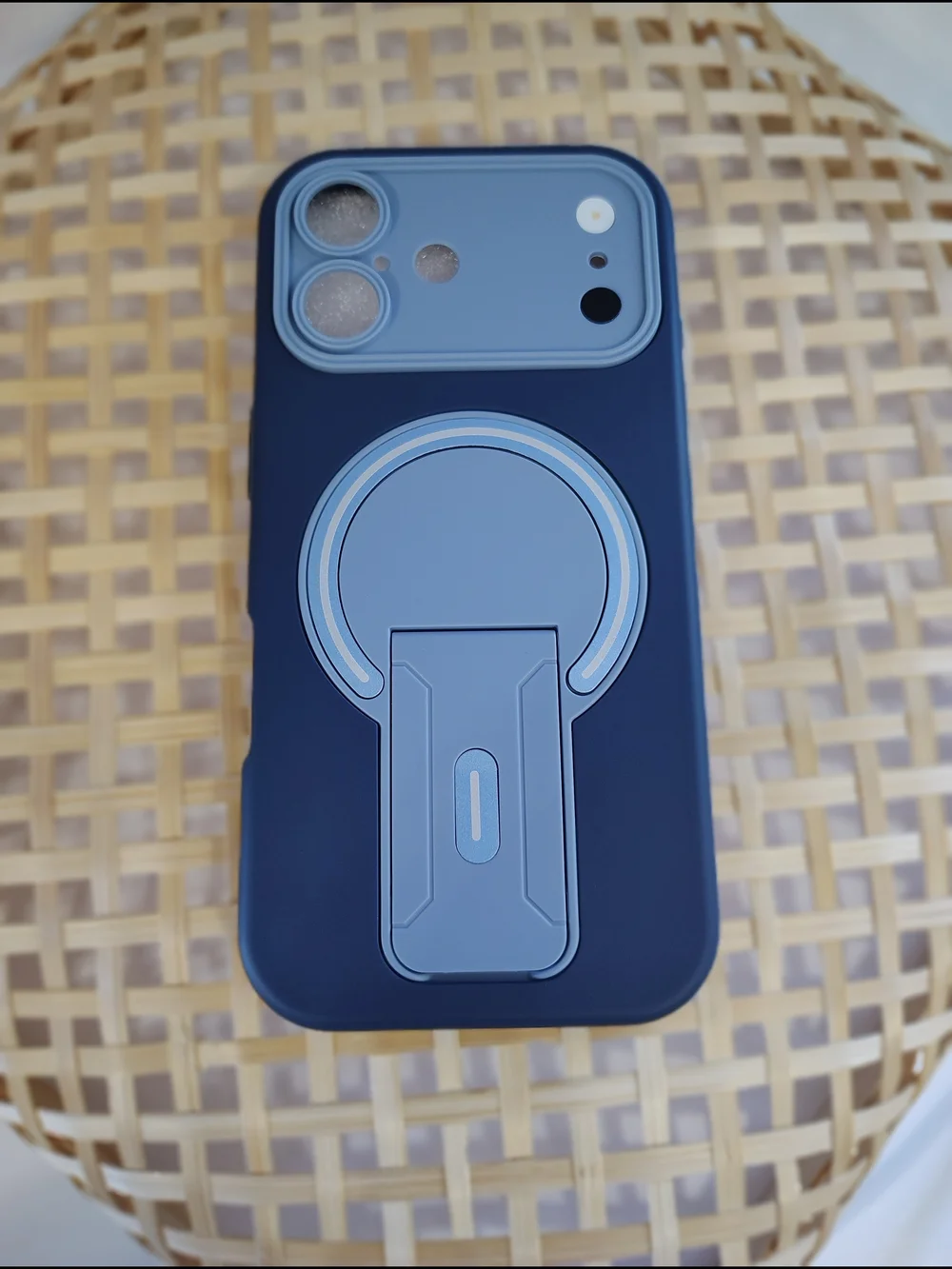 Blue Magnetic Ring Iphone 17 Case with Kickstand